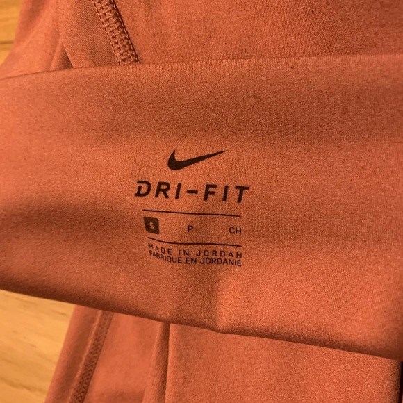 Nike dri fit high waisted leggings - Picture 3 of 3